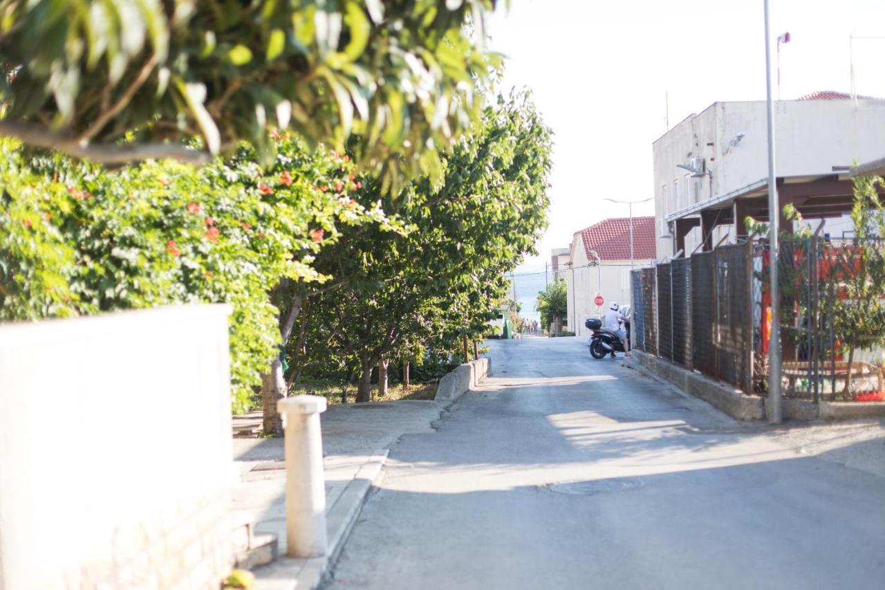 Apartman Roza โปดสตรานา ภายนอก รูปภาพ